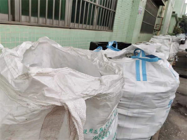 回收三元材料 現(xiàn)場結(jié)算 回收三元材料 現(xiàn)場結(jié)算